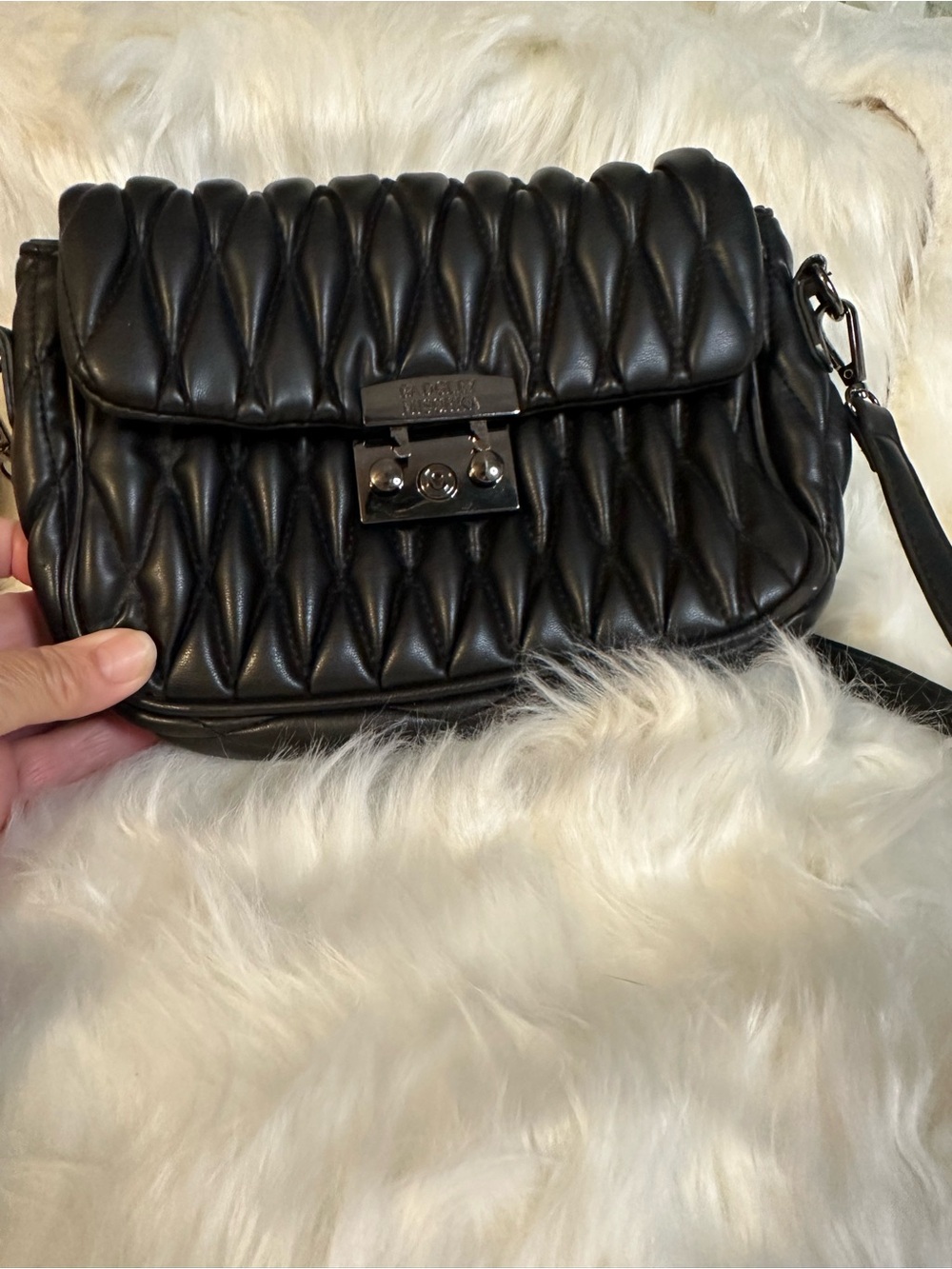 Badgley Mischka Quilted Leather Crossbody Bag in Black - Picture 2 of 13